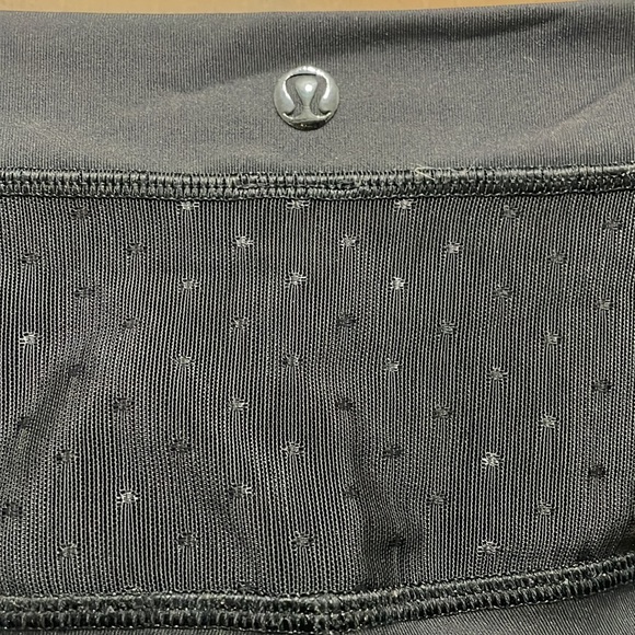 Lululemon Tights with mesh legs - Picture 3 of 4